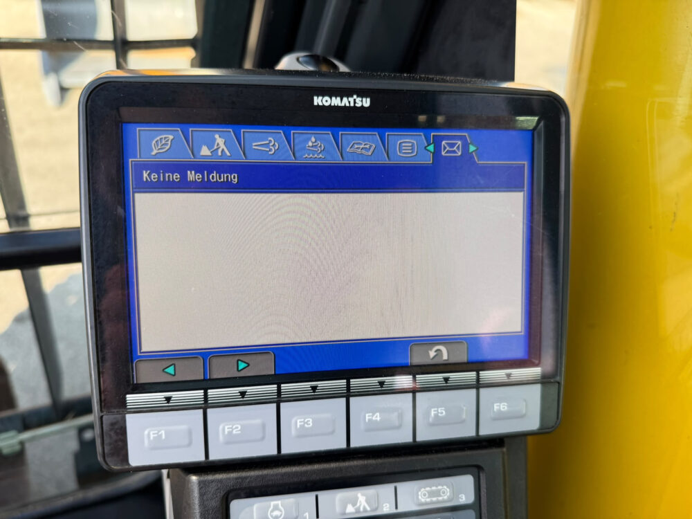 Komatsu PC 240 NLC-11 rupsgraafmachine