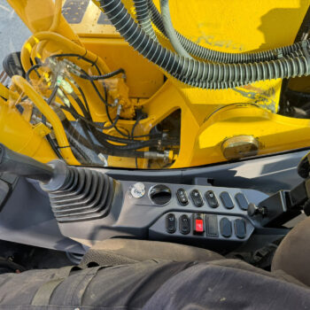 Komatsu PC 240 NLC-11 rupsgraafmachine