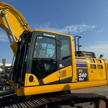Komatsu PC 240 NLC-11 rupsgraafmachine