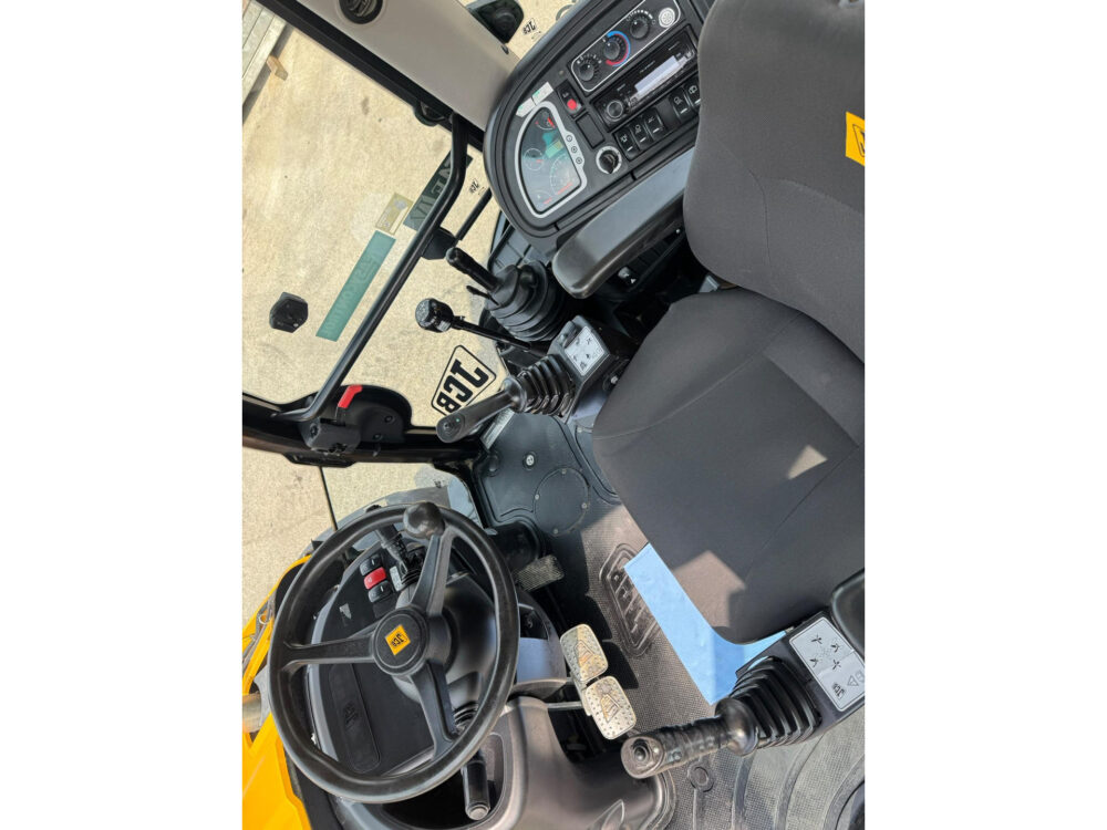 JCB 3CX easy control graaflaad combinati