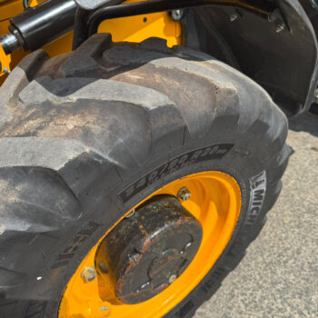 JCB 3CX easy control graaflaad combinati