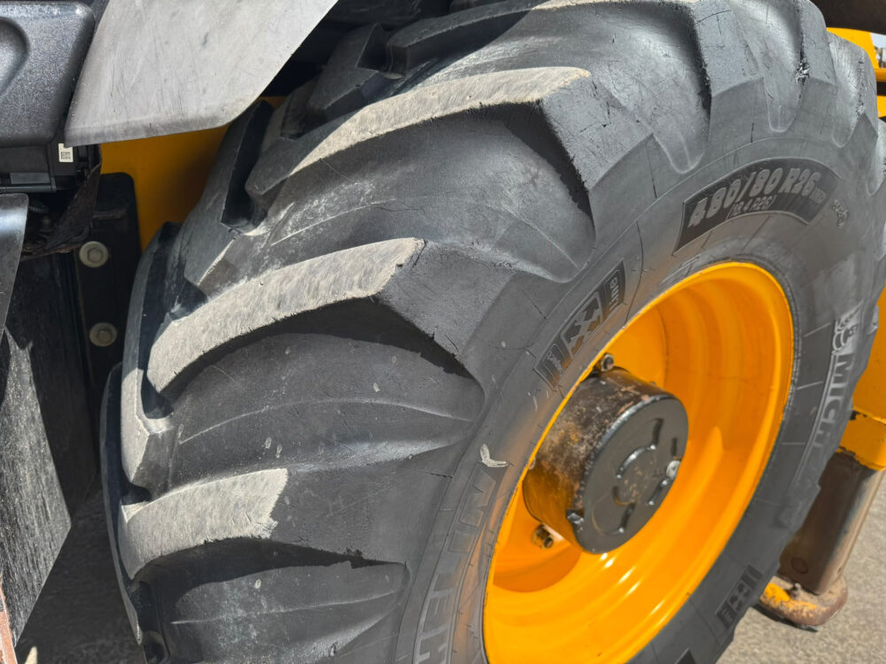 JCB 3CX easy control graaflaad combinati