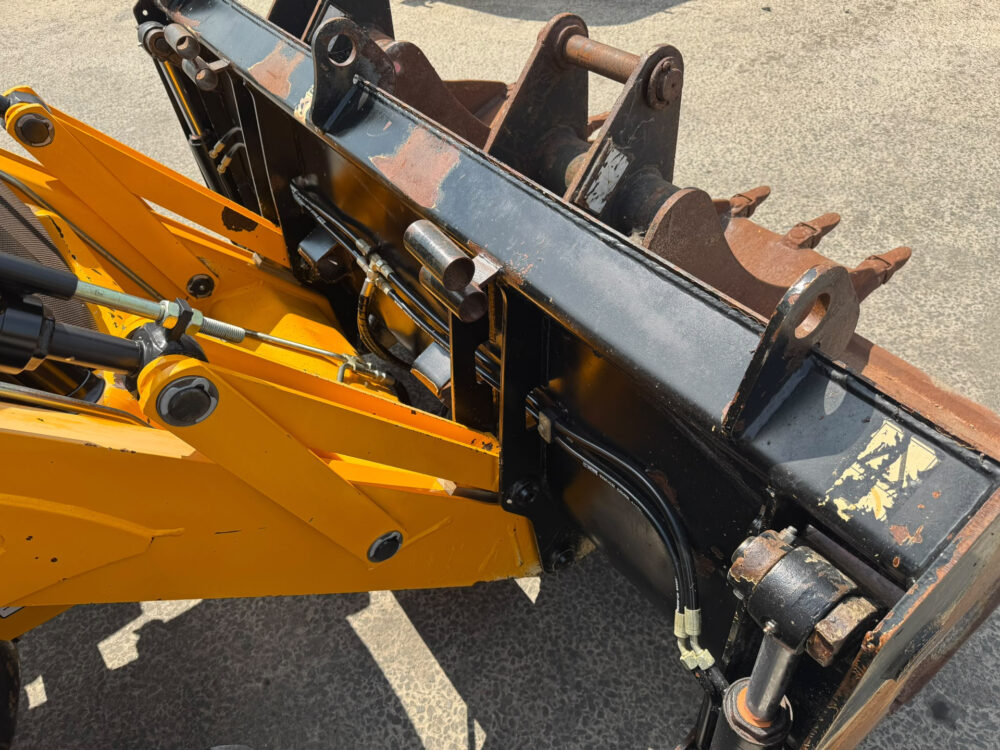 JCB 3CX easy control graaflaad combinati