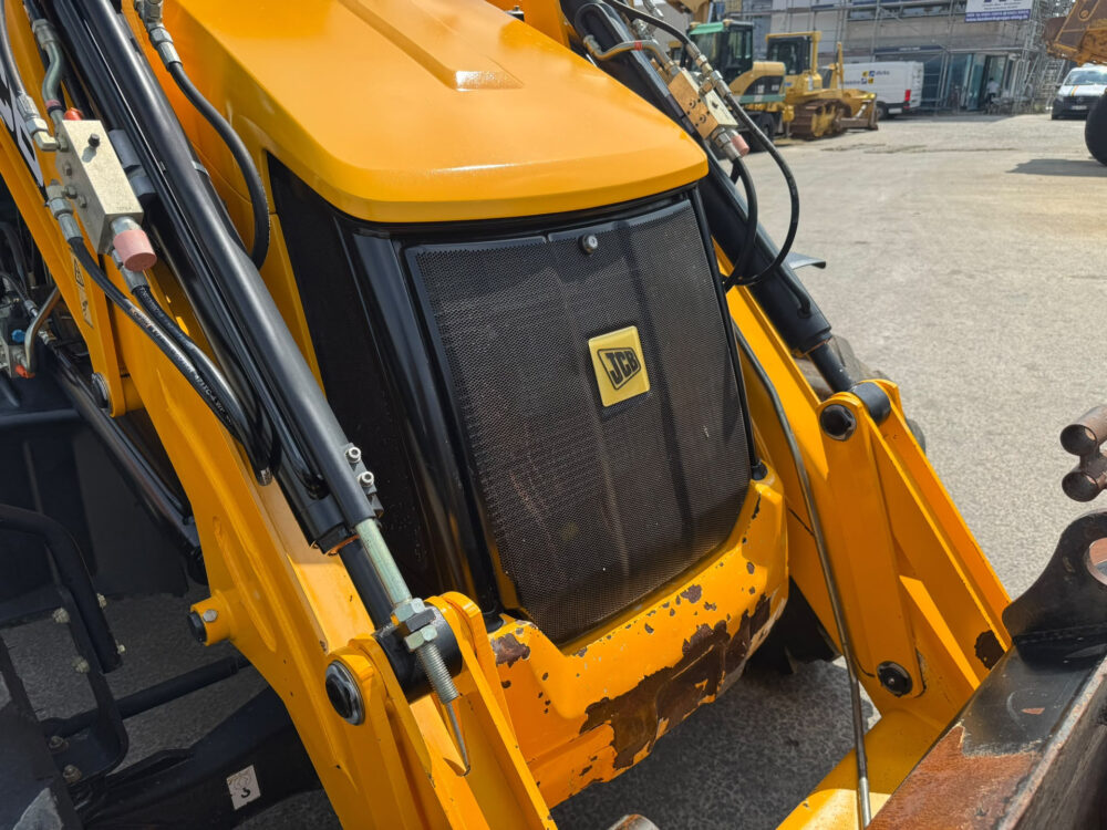 JCB 3CX easy control graaflaad combinati