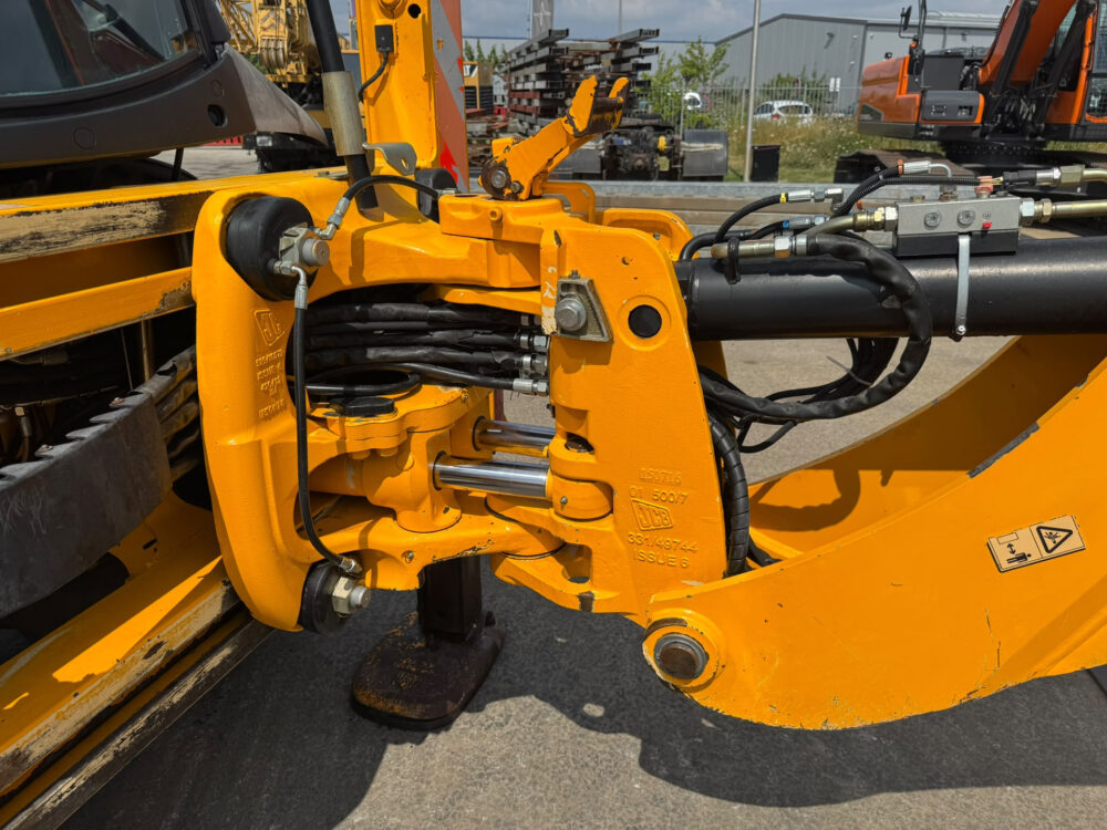JCB 3CX easy control graaflaad combinati