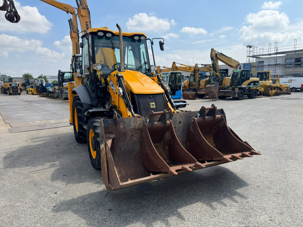 JCB 3CX easy control graaflaad combinati