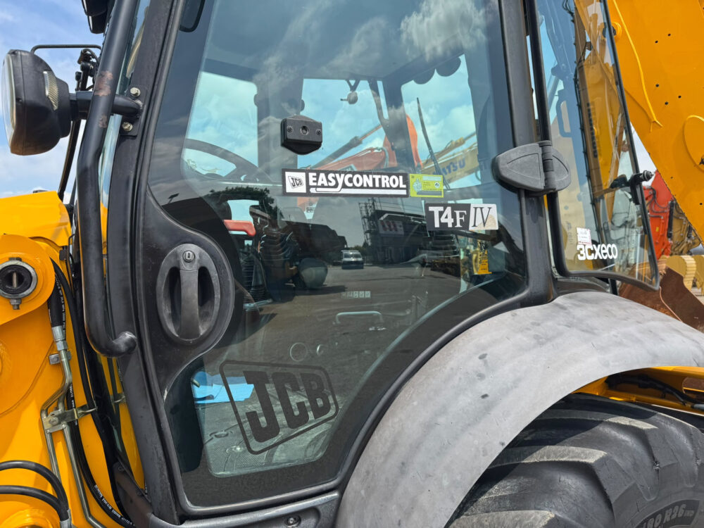 JCB 3CX easy control graaflaad combinati