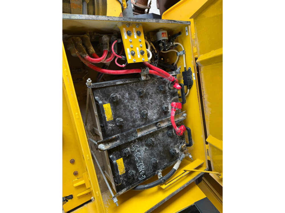 Komatsu HD405-7 dumper