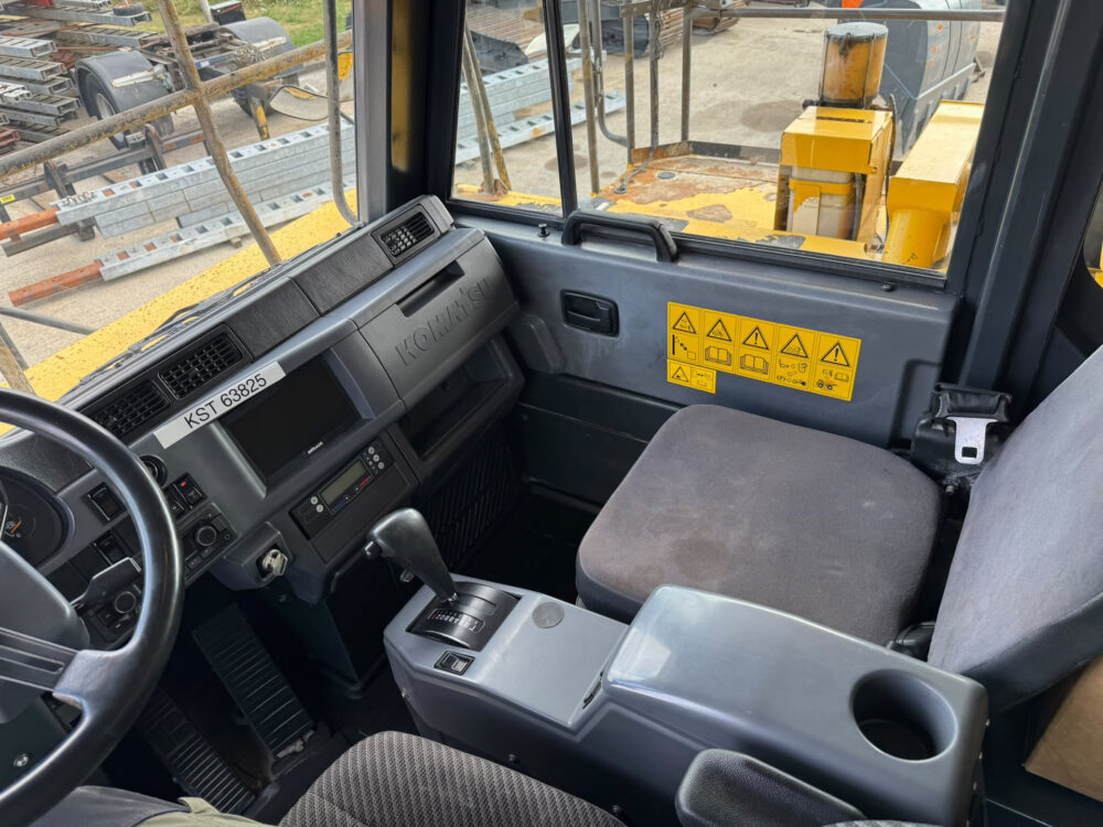 Komatsu HD405-7 dumper