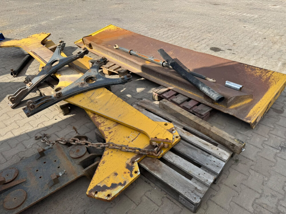 Komatsu HD405-7 dumper