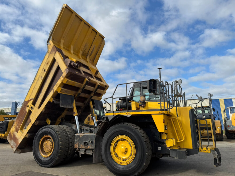 Komatsu HD405-7 dumper
