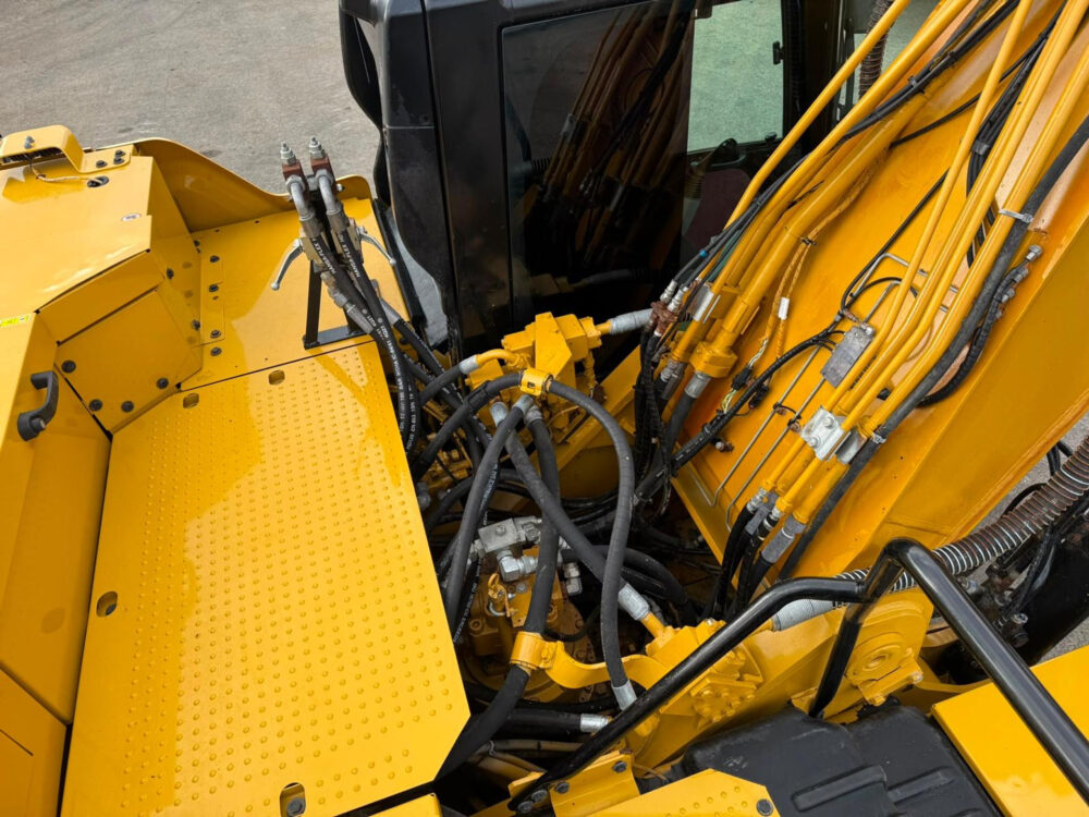 Caterpillar 330 NG Rupsgraafmachine