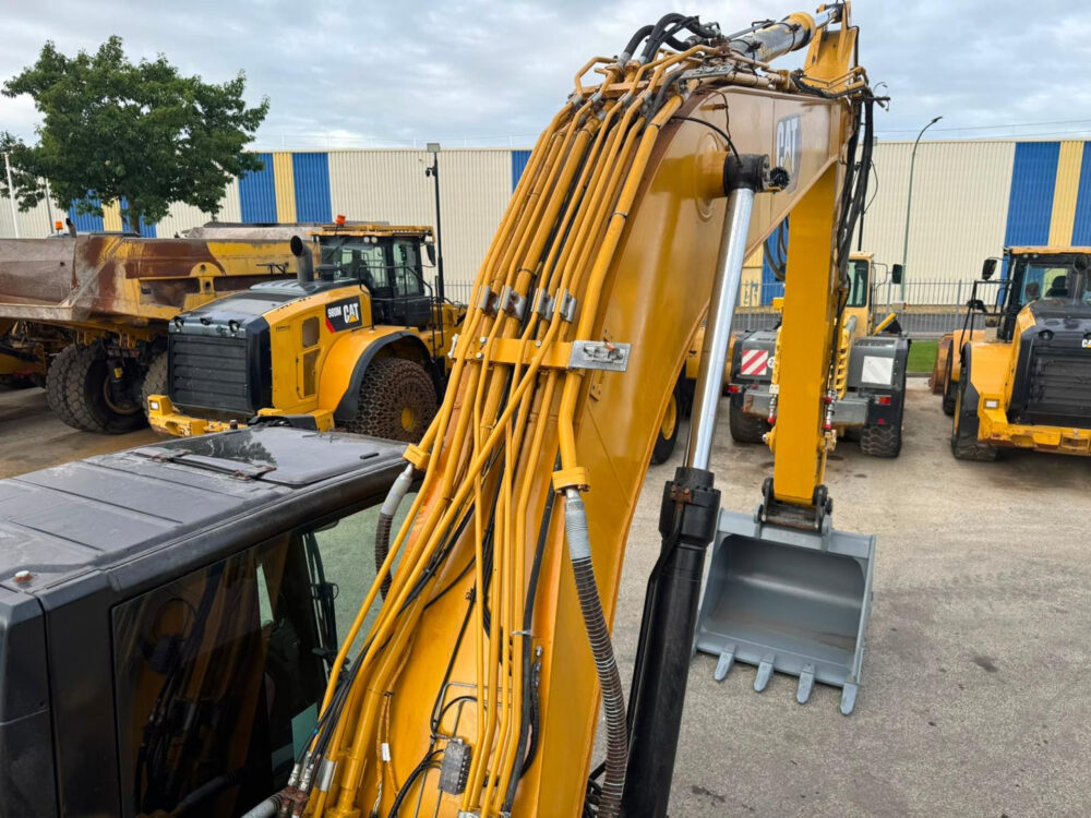 Caterpillar 330 NG Rupsgraafmachine
