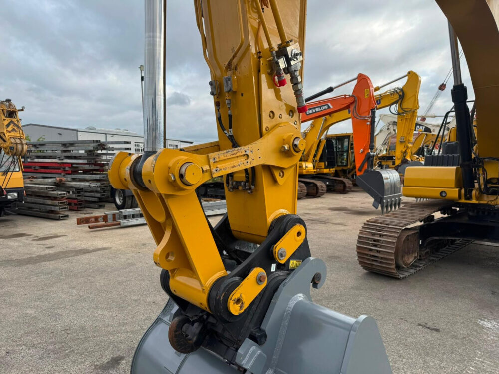 Caterpillar 330 NG Rupsgraafmachine