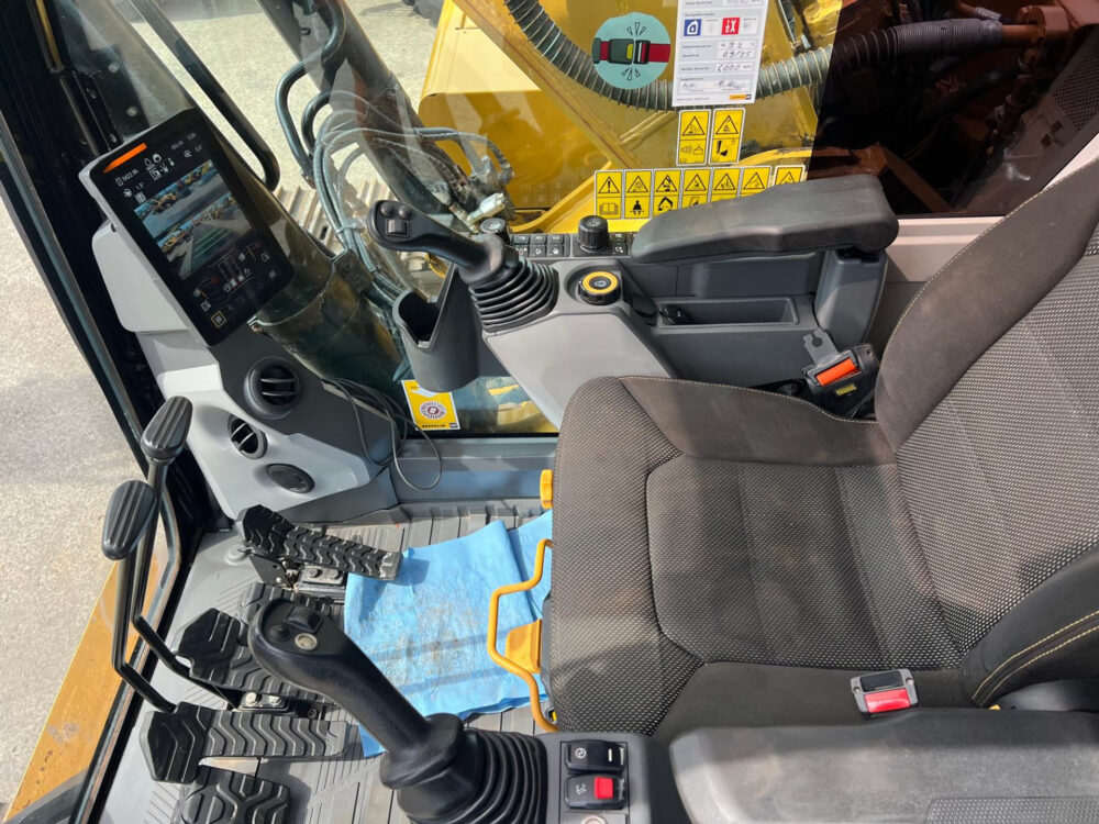 Caterpillar 330 NG Rupsgraafmachine