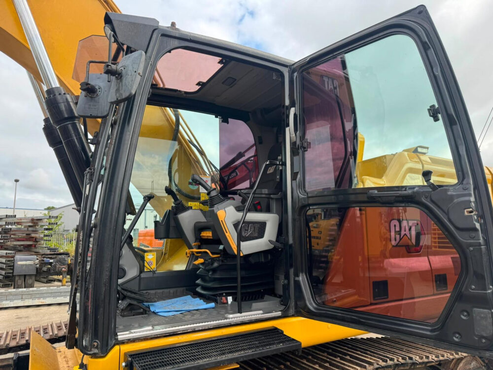 Caterpillar 330 NG Rupsgraafmachine