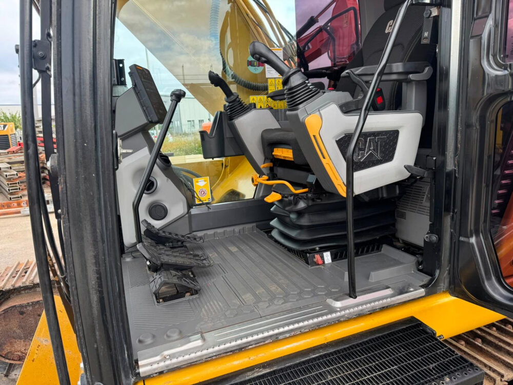 Caterpillar 330 NG Rupsgraafmachine