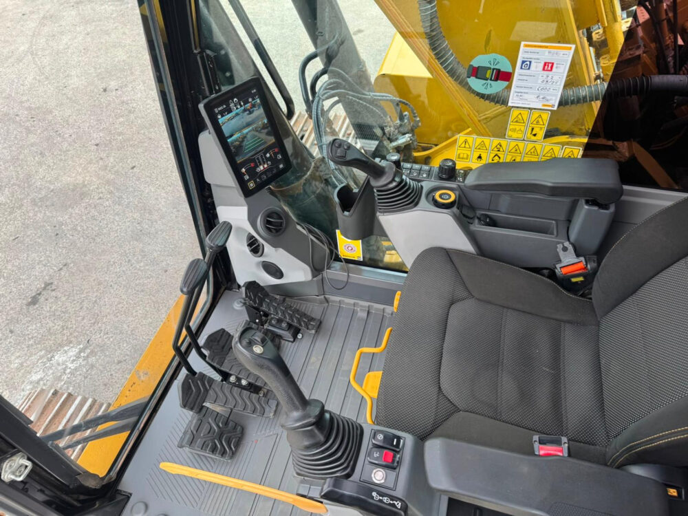 Caterpillar 330 NG Rupsgraafmachine