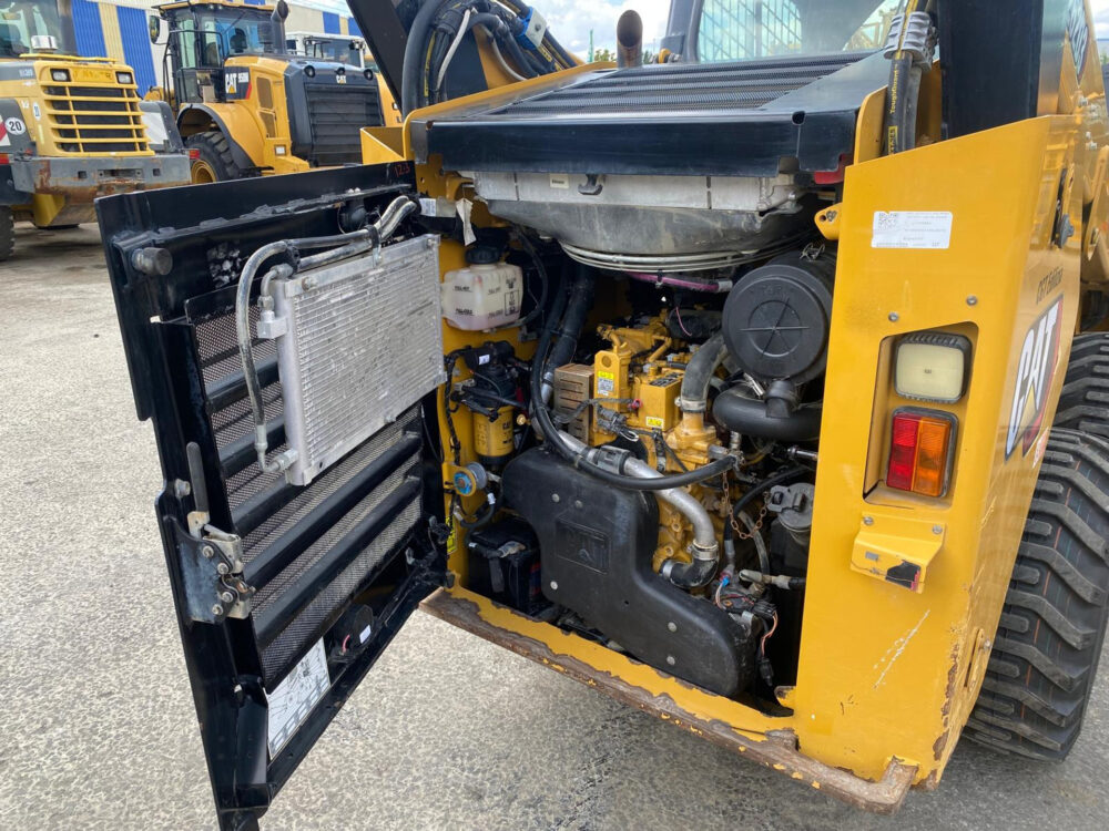 Caterpillar 262D3 schranklader