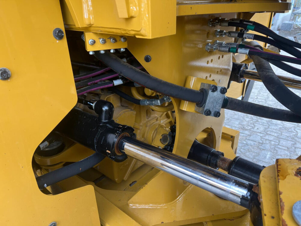 Caterpillar 962 M wiellader