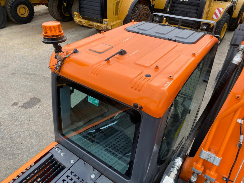 Develon Doosan DX360 LCA 7M Graafmachine