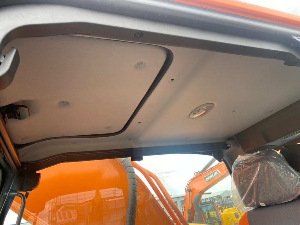 Develon Doosan DX360 LCA 7M Graafmachine