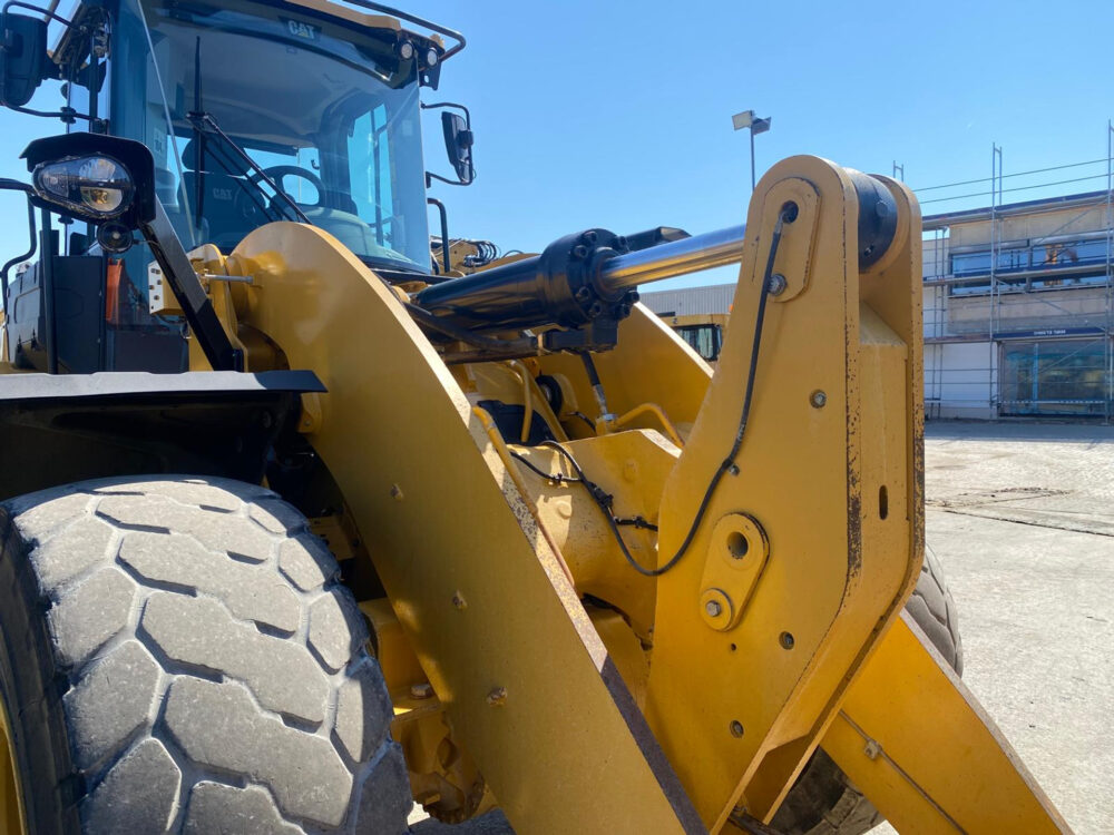 Caterpillar 962 M wiellader
