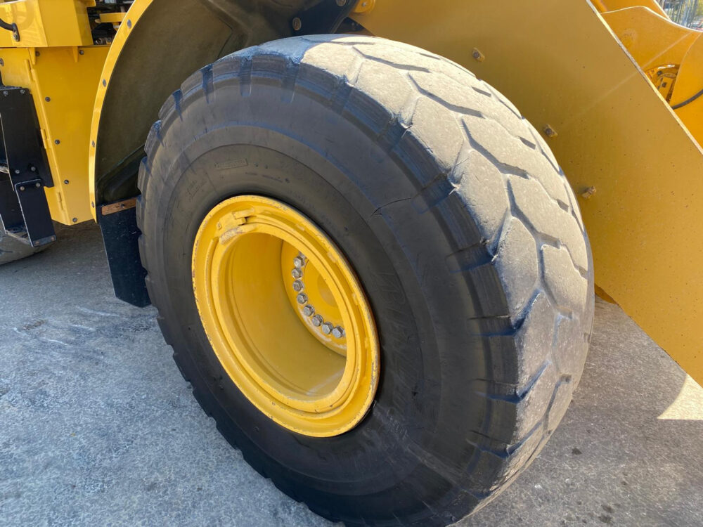 Caterpillar 962 M wiellader