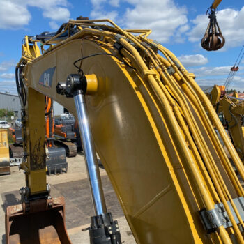 caterpillar-330-d-crawler-excavator