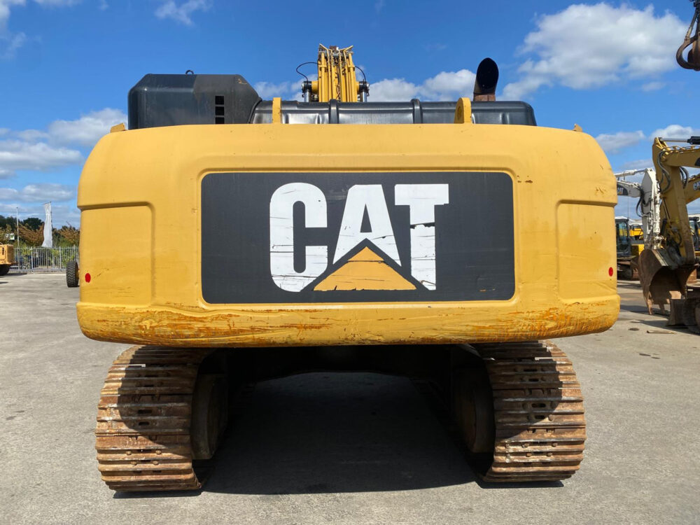 caterpillar-330-d-crawler-excavator