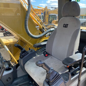 caterpillar-330-d-crawler-excavator