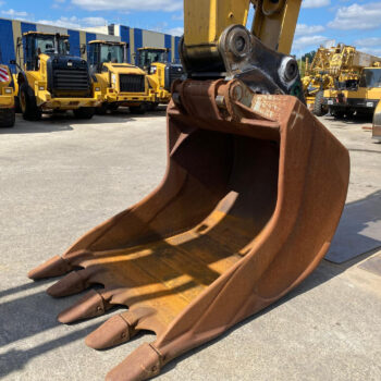 caterpillar-330-d-crawler-excavator