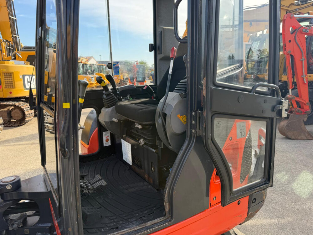 kubota-kx101-3-minigraver