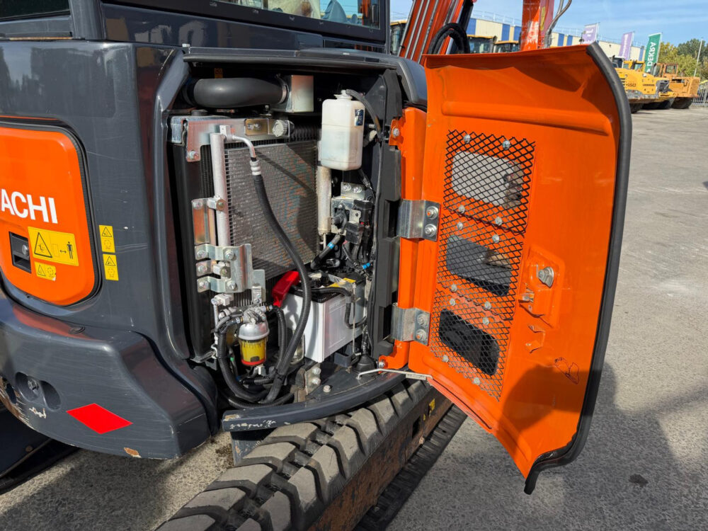 hitachi-zx33u-6-clr-minigraafmachine