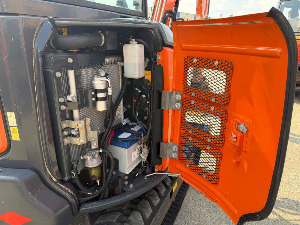 hitachi-zx33u-5a-clr-minigraafmachine