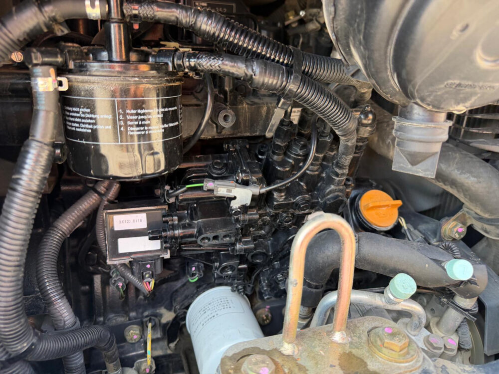 hitachi-zx33u-5a-clr-minigraafmachine