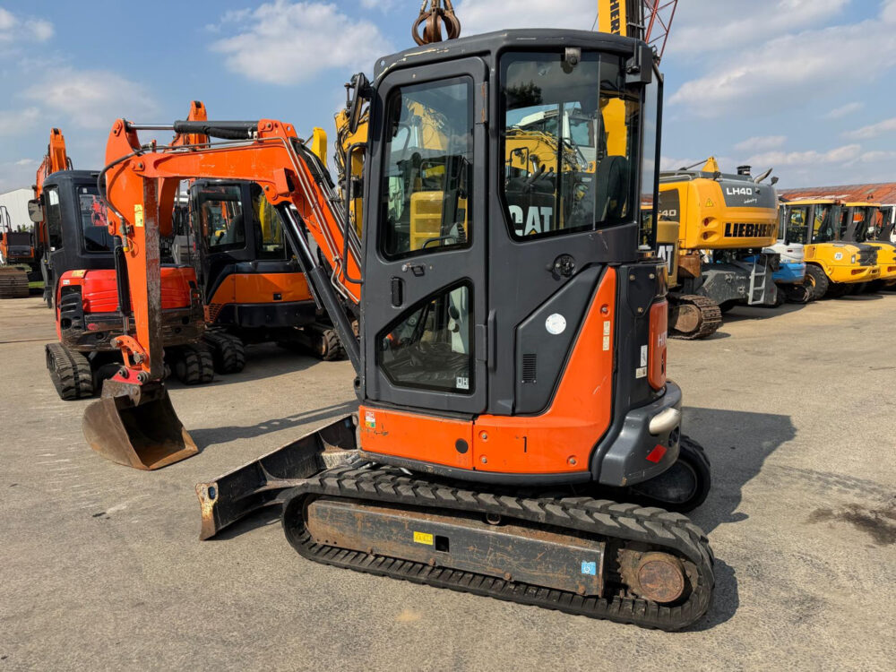 hitachi-zx33u-5a-clr-minigraafmachine
