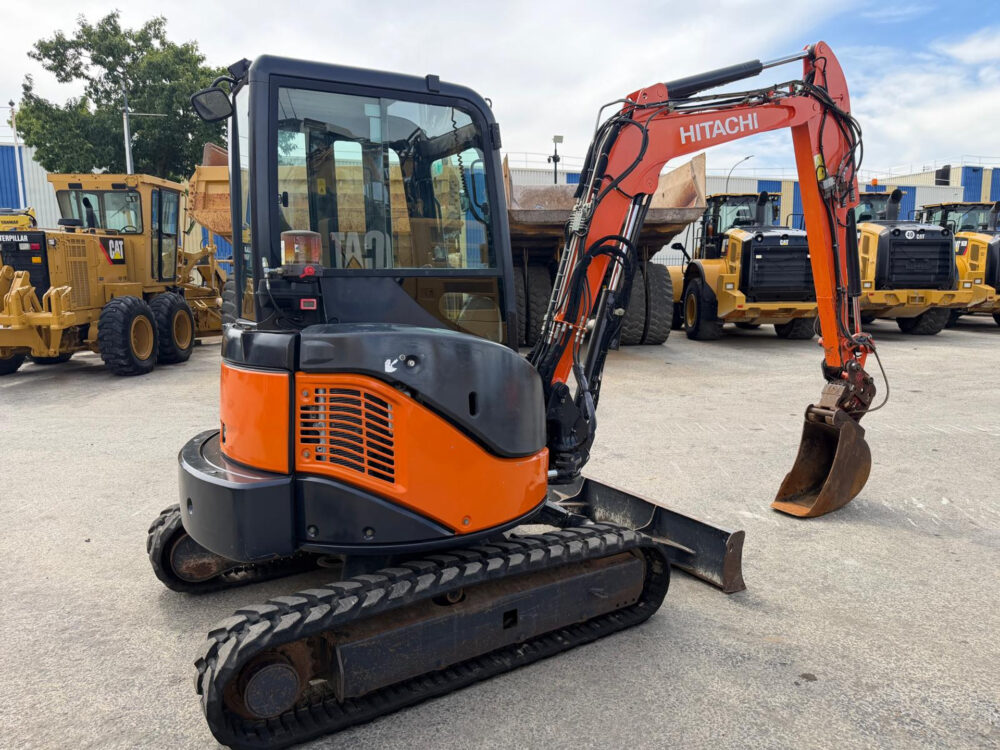 hitachi-zx38-u-3-clr-minigraafmachine