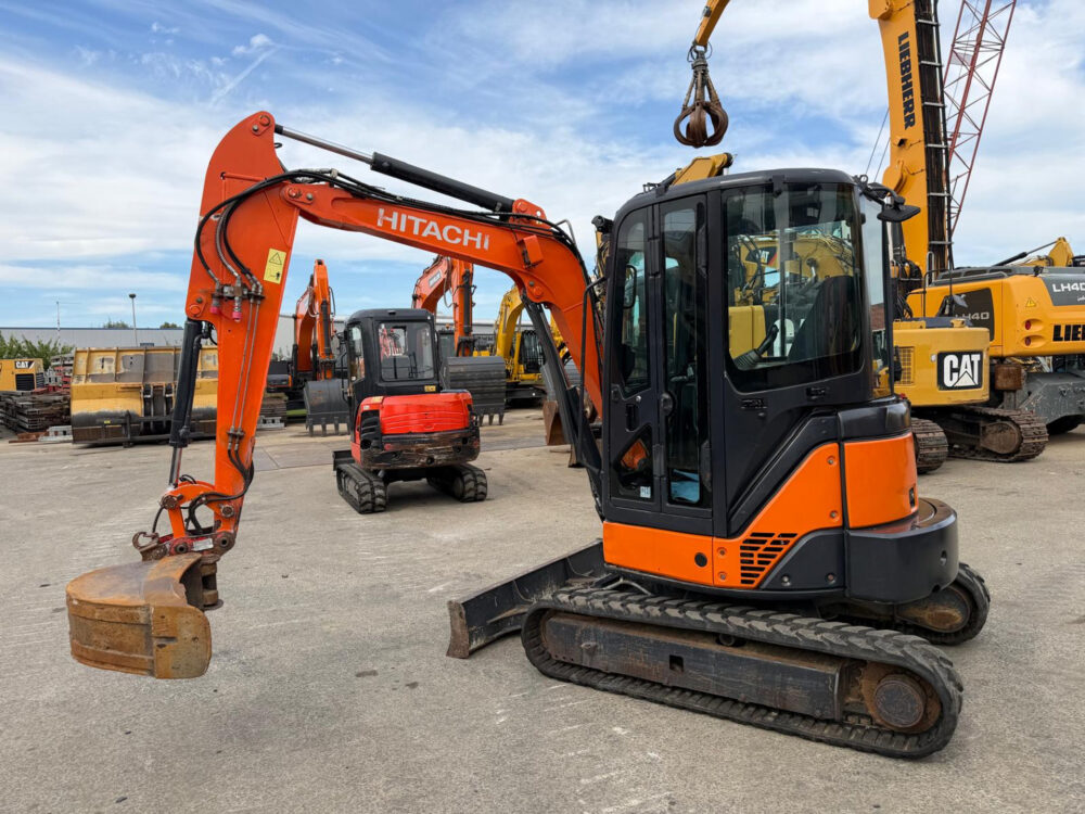 hitachi-zx38-u-3-clr-minigraafmachine