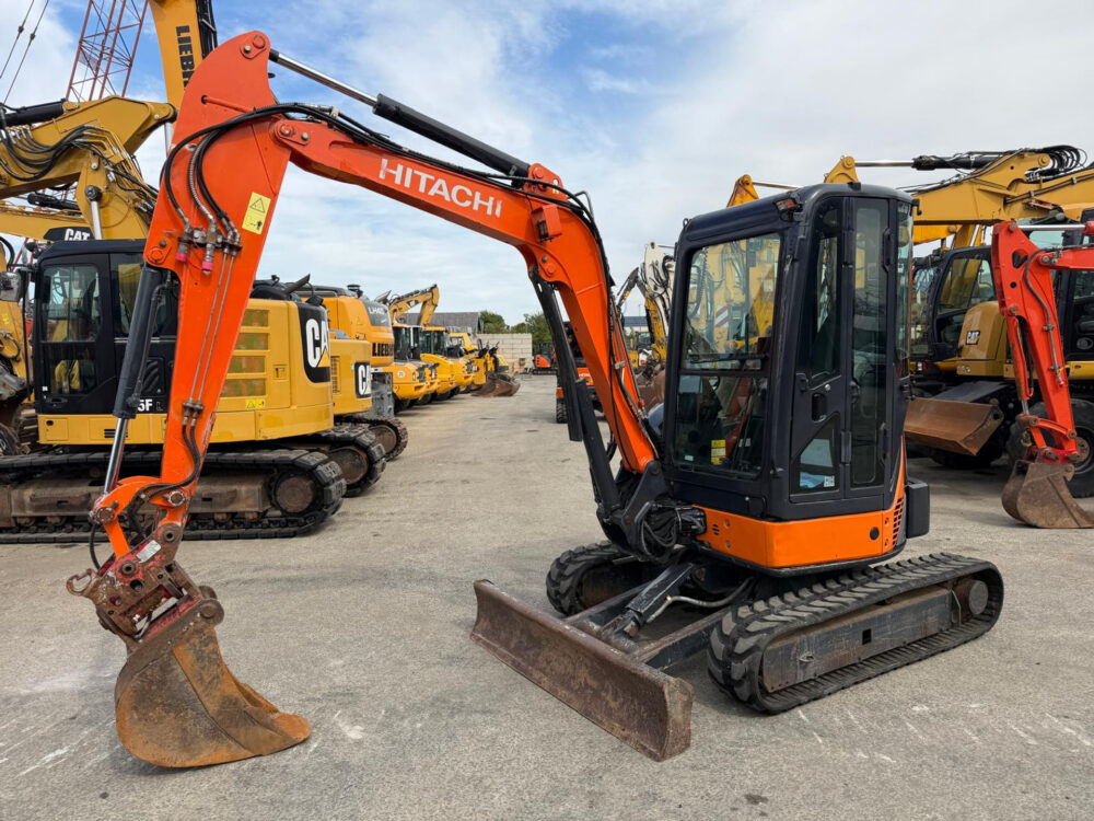 hitachi-zx38-u-3-clr-minigraafmachine