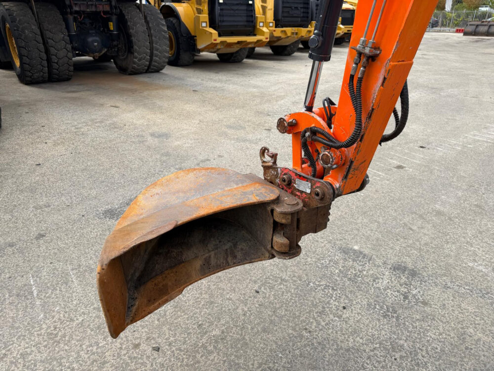 hitachi-zx38-u-3-clr-minigraafmachine