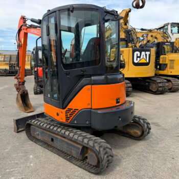 hitachi-zx38-u-3-clr-minigraafmachine