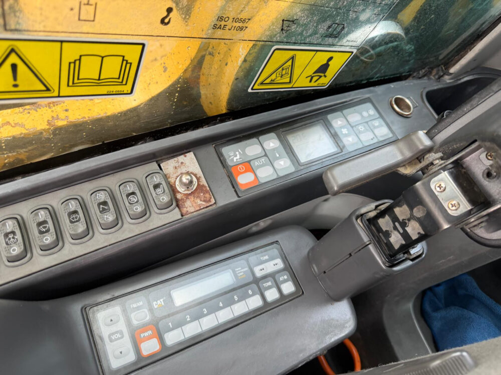 caterpillar-345-cl-rupsgraafmachine
