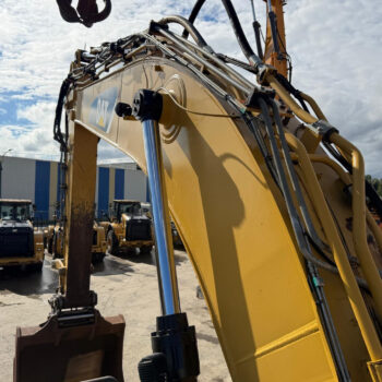 caterpillar-345-cl-rupsgraafmachine
