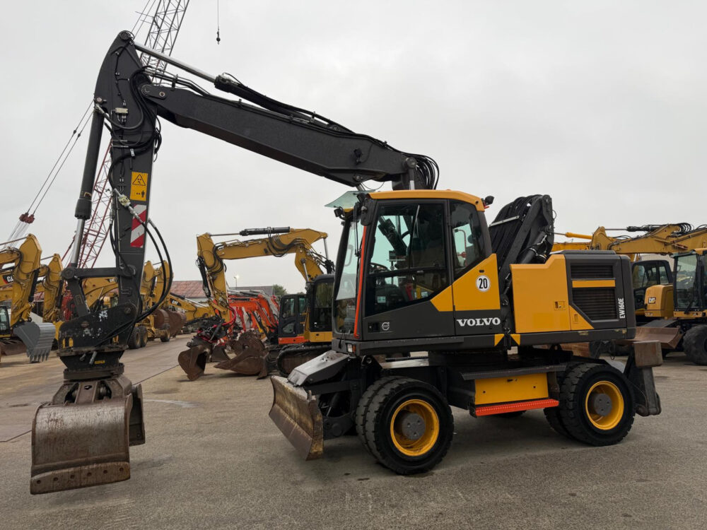 volvo-ew-160e-mobiele-graafmachine
