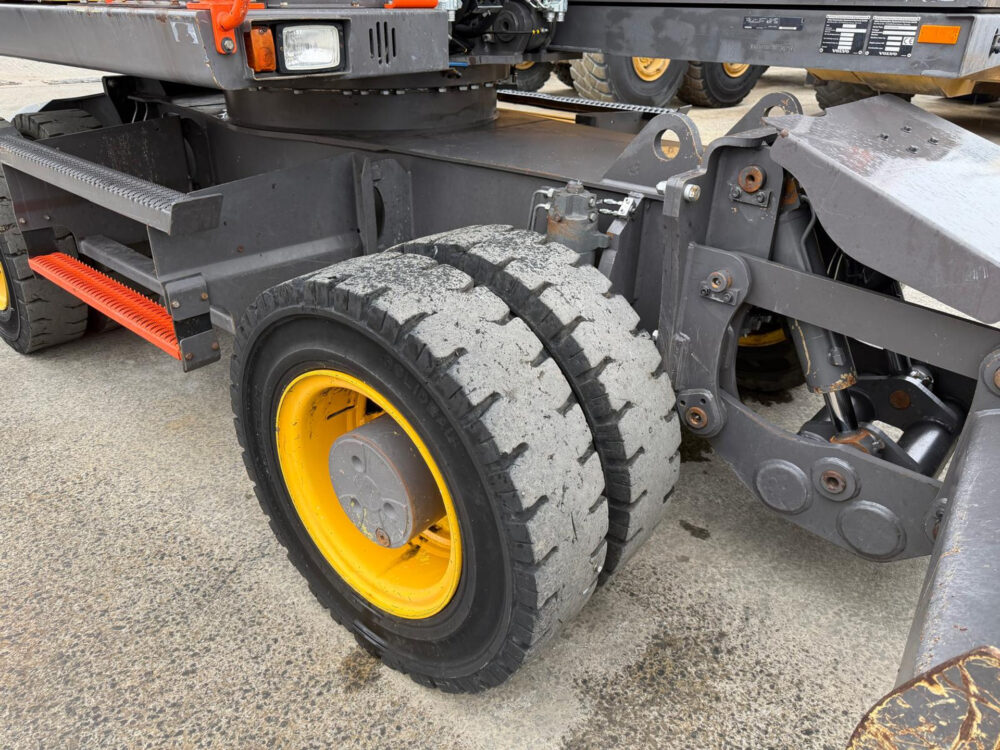volvo-ew-160e-mobiele-graafmachine