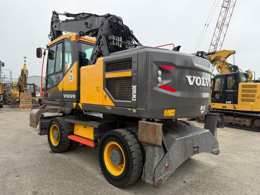 volvo-ew-160e-mobiele-graafmachine