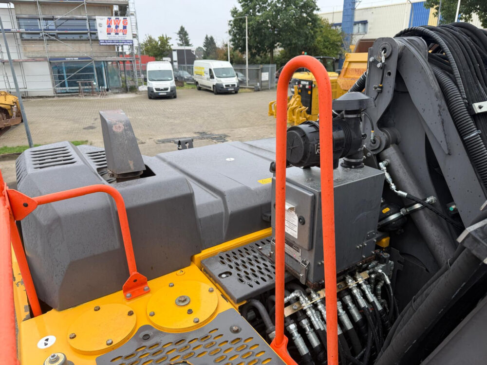 volvo-ew-160e-mobiele-graafmachine