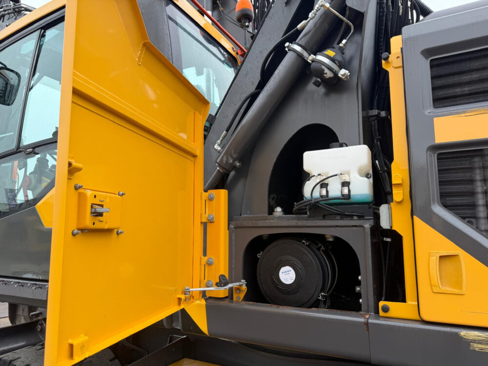 volvo-ew-160e-mobiele-graafmachine