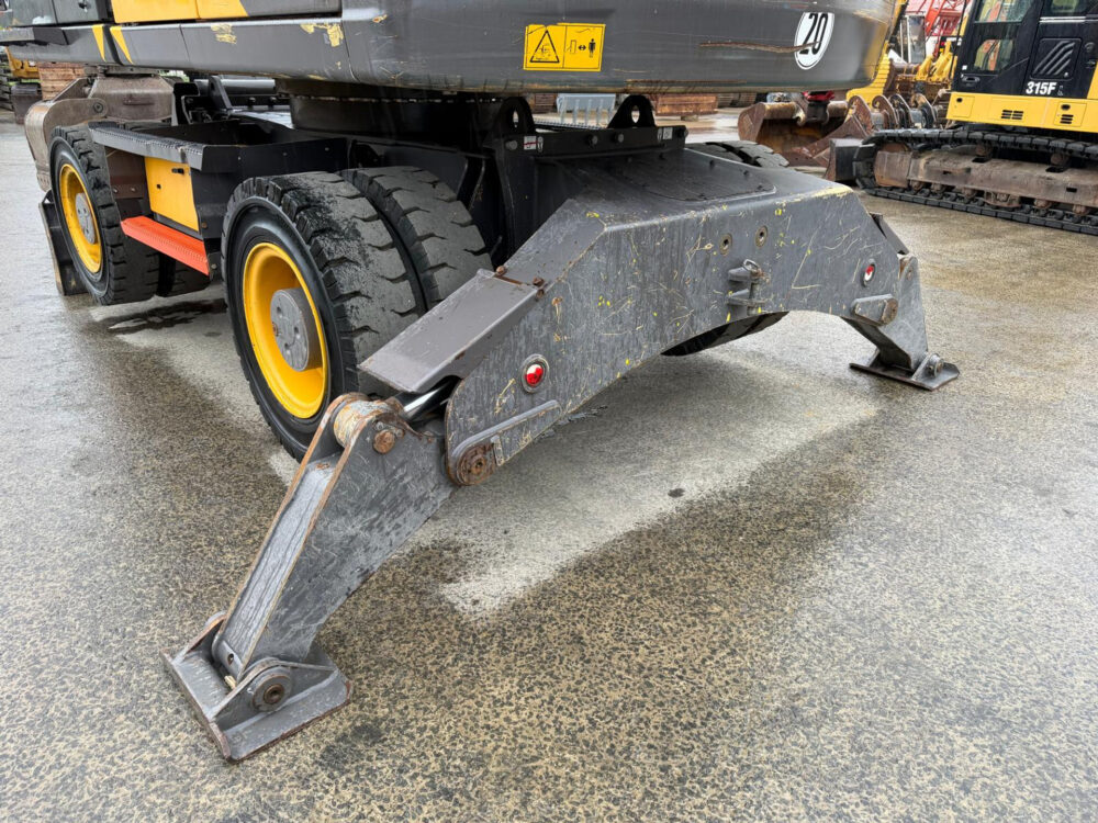 volvo-ew-160e-mobiele-graafmachine